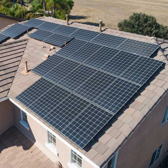 Energia Solar Residencial: Uma Solução Sustentável e Econômica para sua Casa